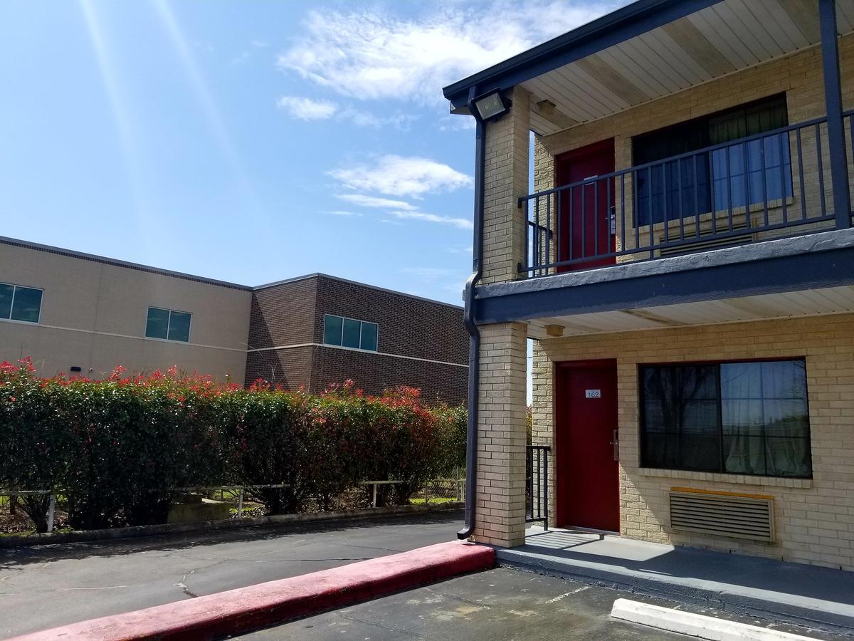 Executive Inn Pasadena Exterior foto
